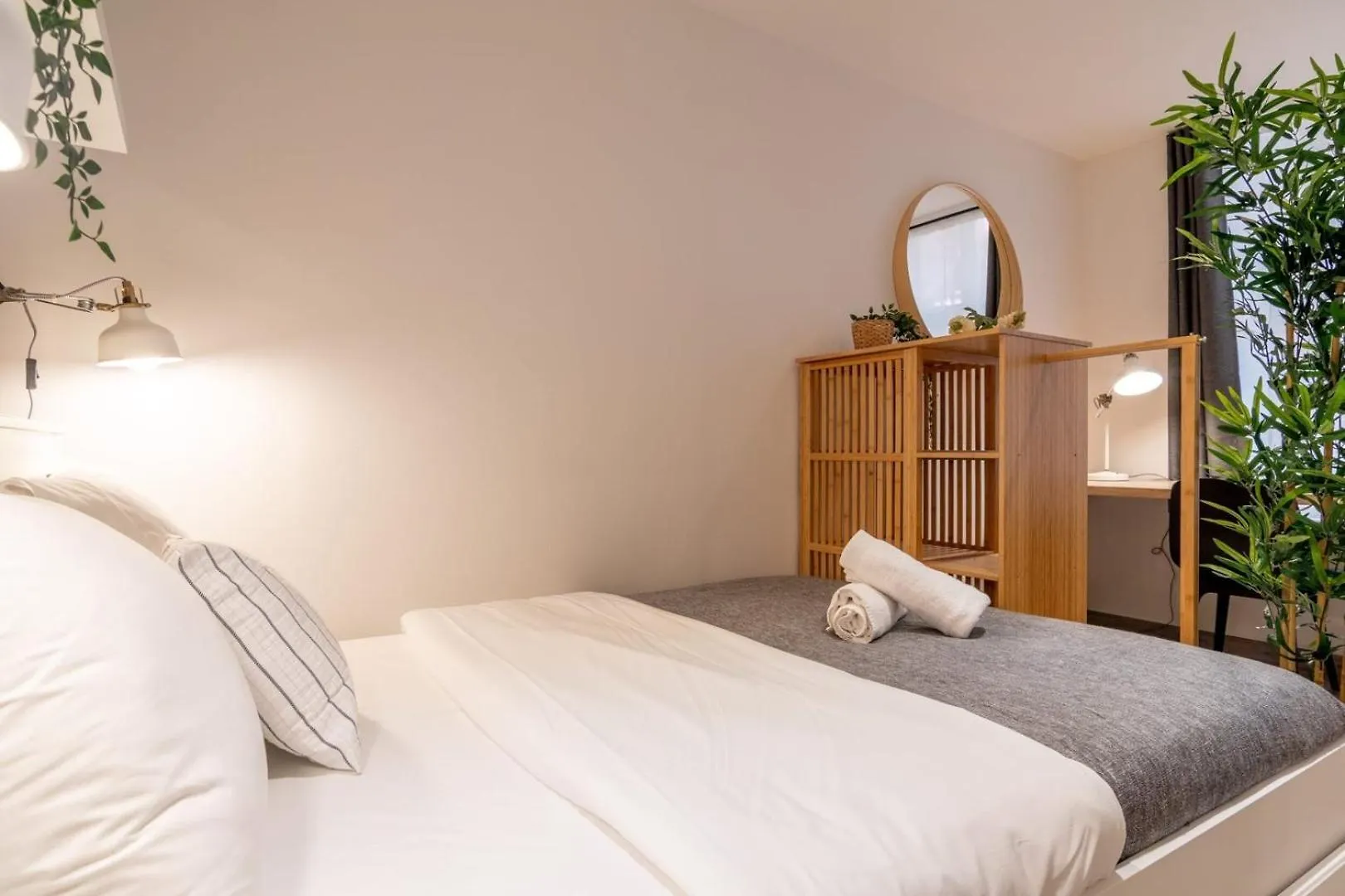 Lille Grand-Place : Functional And Quiet Studio ! 0*,