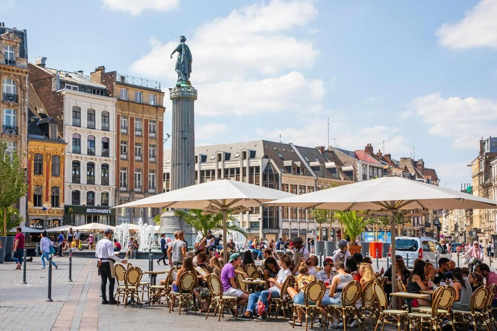 Lille Grand-Place : Functional And Quiet Studio ! 0*,  França